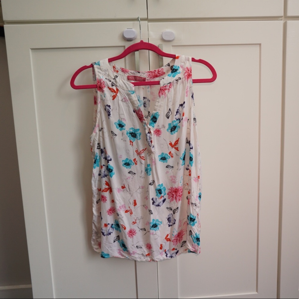 Floral sleeveless blouse